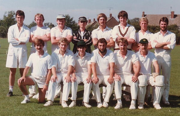 Alumni cricketers circa 1982