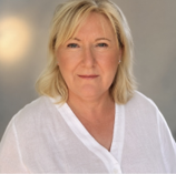 Dr Amanda Squire-Witcomb