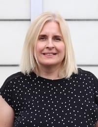 sarah jane russell profile imagel