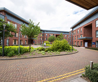en-suite-extra-halls-outside2